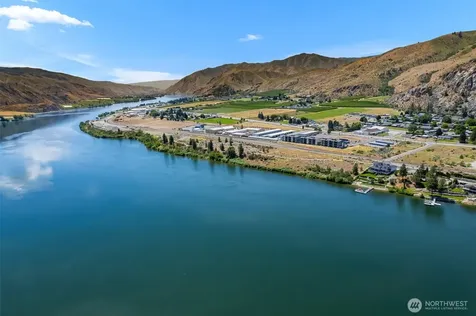15055 N Lakeshore Drive Entiat WA 98822