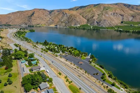 15055 N Lakeshore Drive Entiat WA 98822