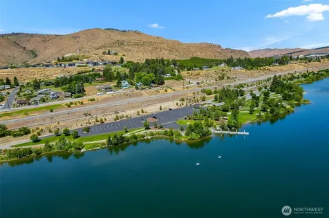 15055 N Lakeshore Drive Entiat WA 98822