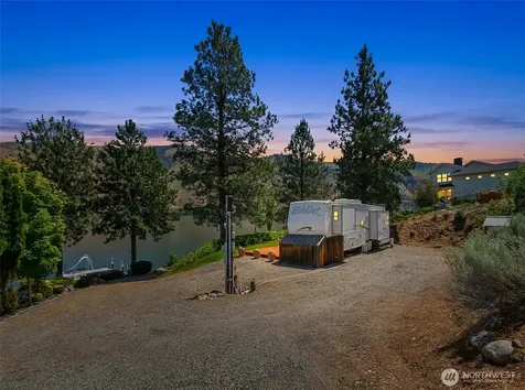 15055 N Lakeshore Drive Entiat WA 98822