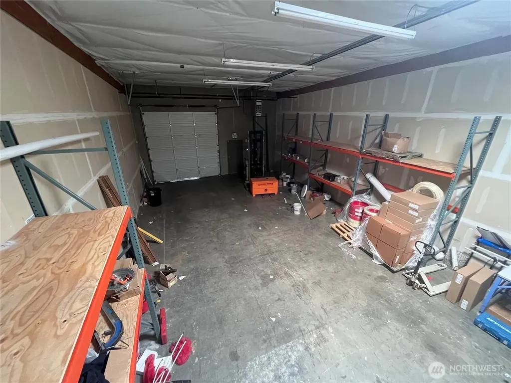 1721 W Valley Highway Auburn WA 98001