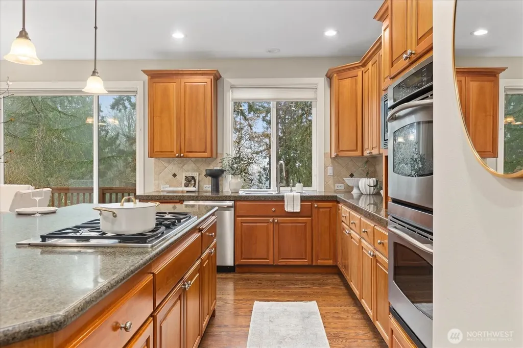 2211 204th Place NE Sammamish WA 98074