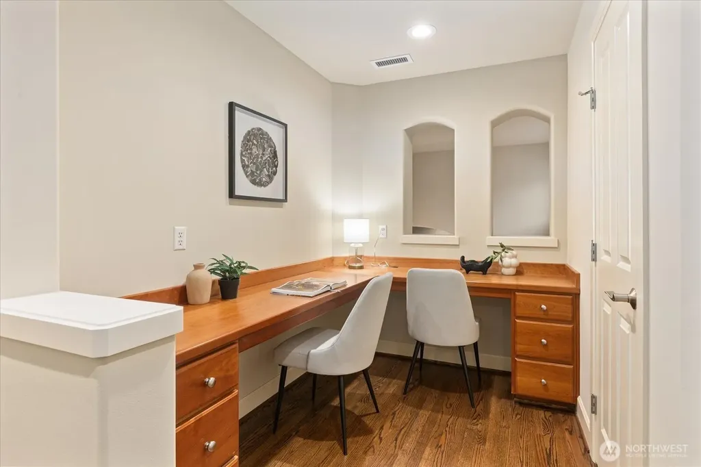 2211 204th Place NE Sammamish WA 98074