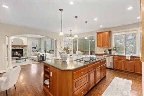 2211 204th Place NE Sammamish WA 98074