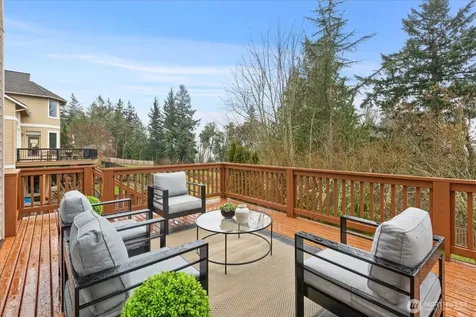 2211 204th Place NE Sammamish WA 98074