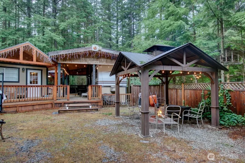 2061 Exit Road Sumas WA 98295