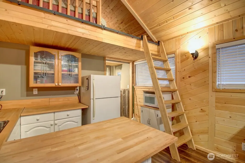 2061 Exit Road Sumas WA 98295