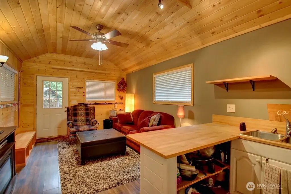 2061 Exit Road Sumas WA 98295