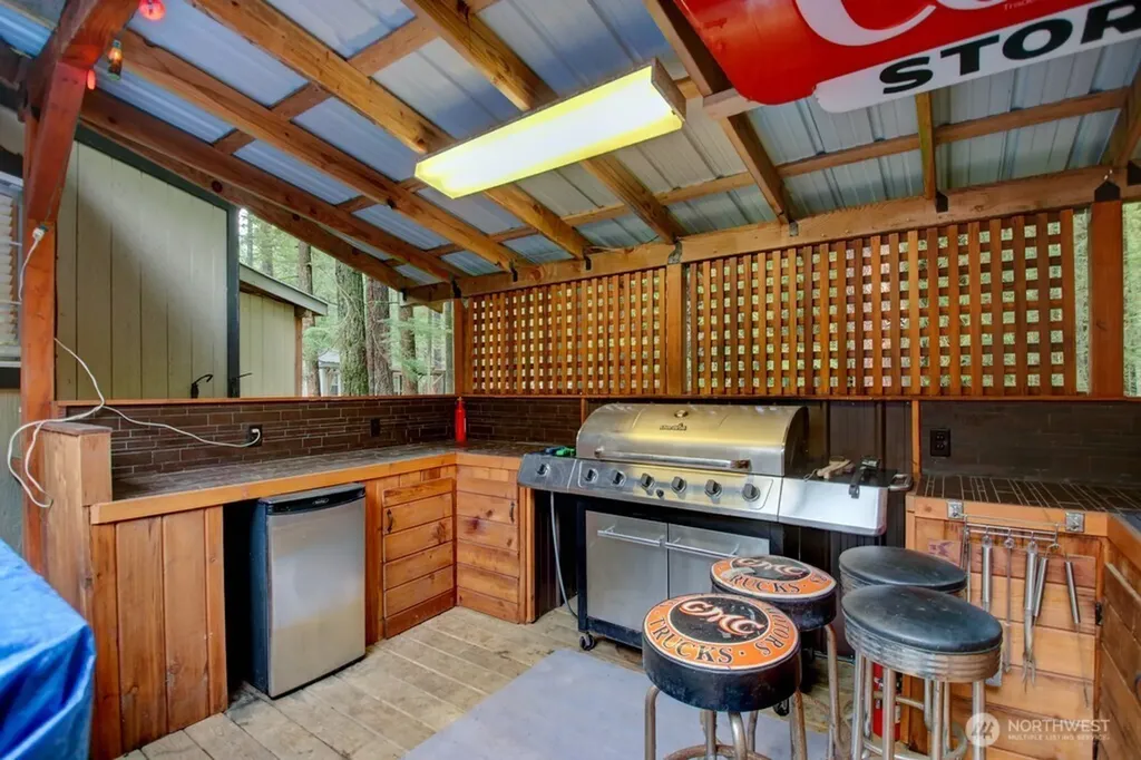 2061 Exit Road Sumas WA 98295