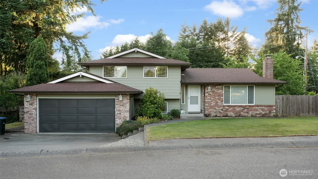 2043 NE Ridgewood Drive Poulsbo WA 98370