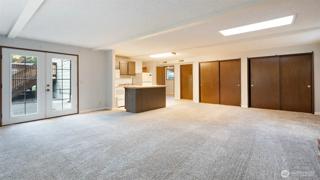 2043 NE Ridgewood Drive Poulsbo WA 98370