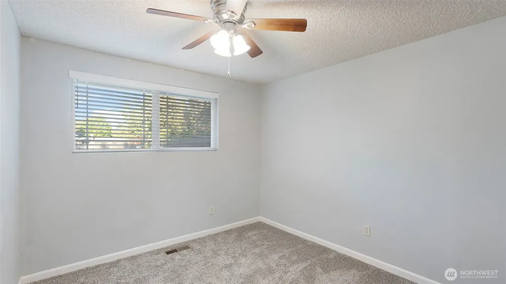 2043 NE Ridgewood Drive Poulsbo WA 98370