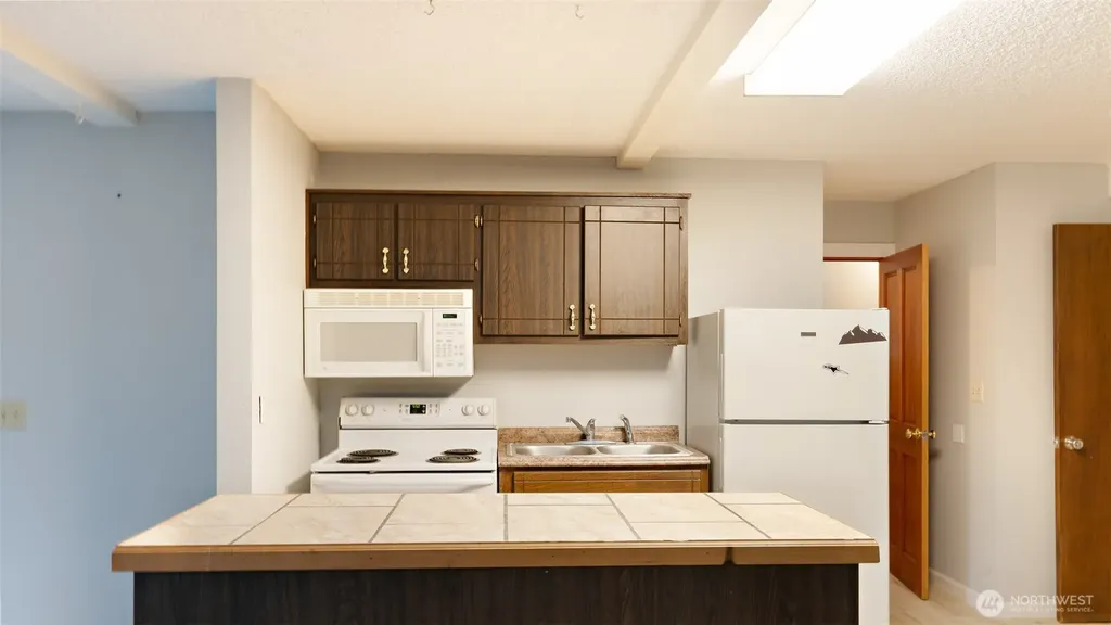 2043 NE Ridgewood Drive Poulsbo WA 98370