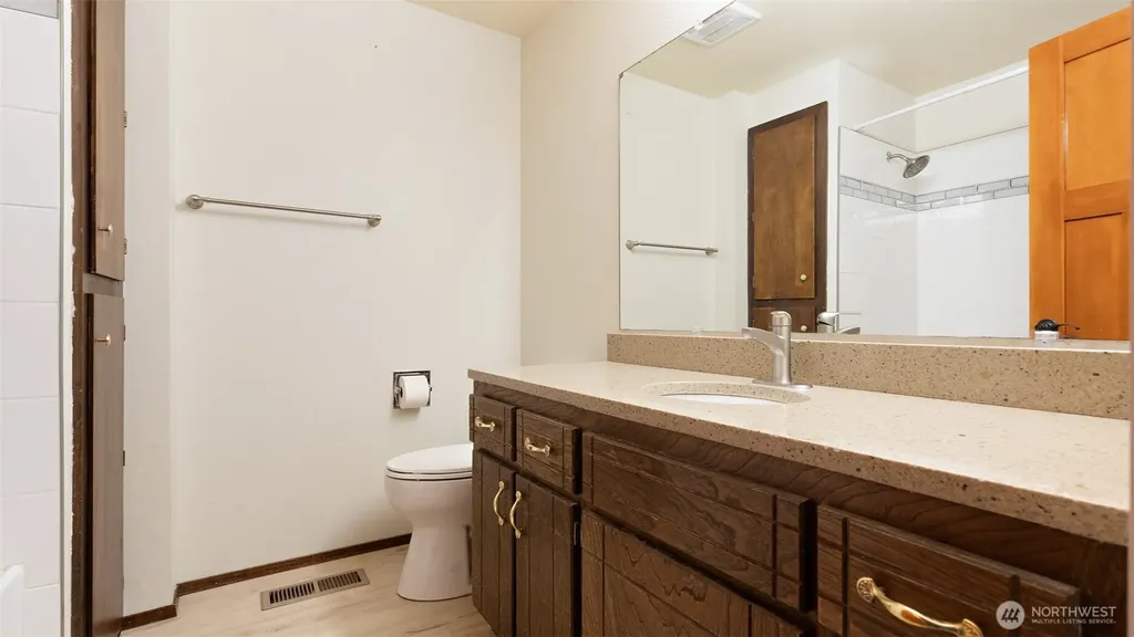 2043 NE Ridgewood Drive Poulsbo WA 98370