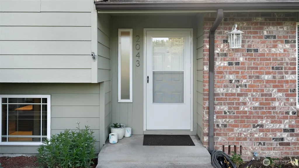 2043 NE Ridgewood Drive Poulsbo WA 98370