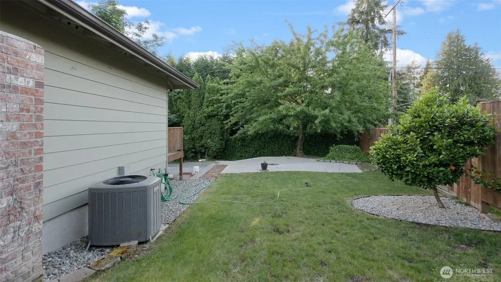2043 NE Ridgewood Drive Poulsbo WA 98370