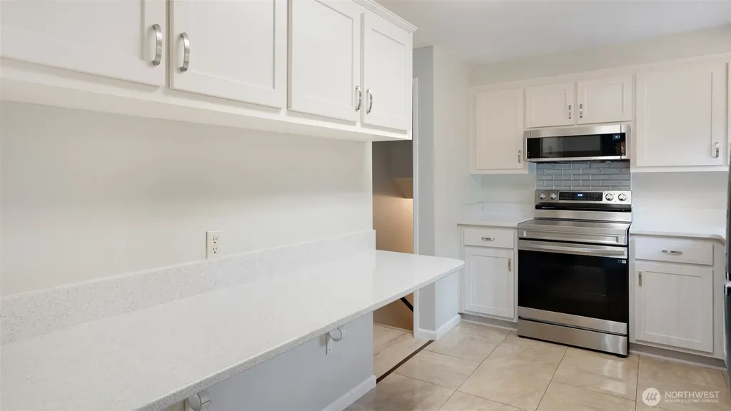 2043 NE Ridgewood Drive Poulsbo WA 98370