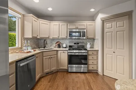 256 Scotland Drive Camano Island WA 98282