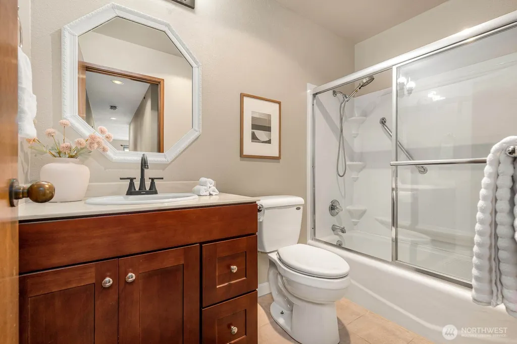 1070 5th Avenue S Edmonds WA 98020