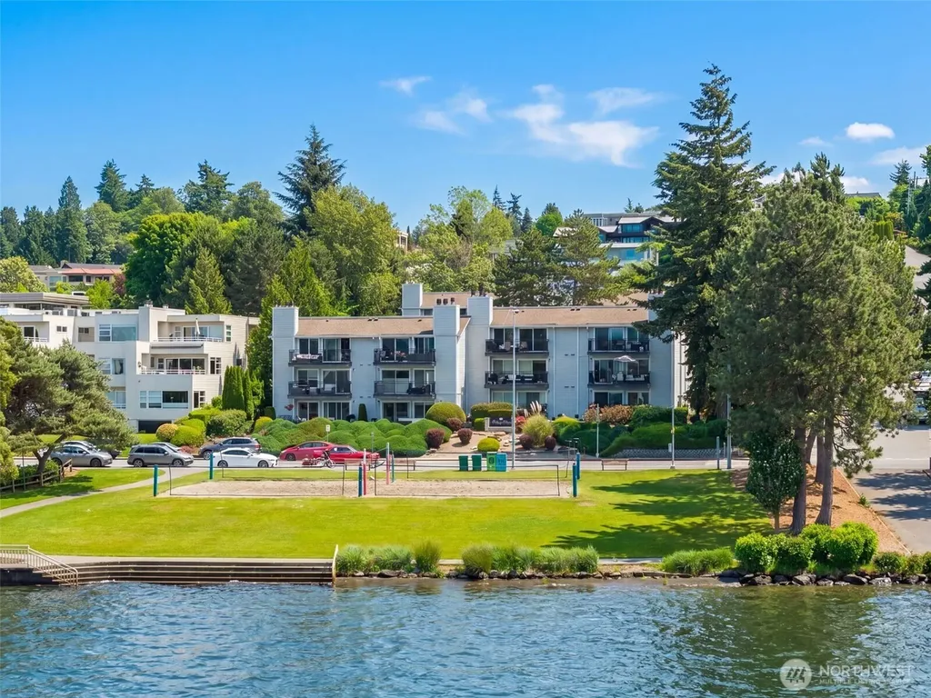 10110 NE 60th Street Kirkland WA 98033
