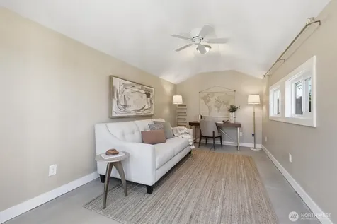 4809 SW Findlay Street Seattle WA 98136