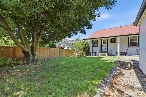 4809 SW Findlay Street Seattle WA 98136
