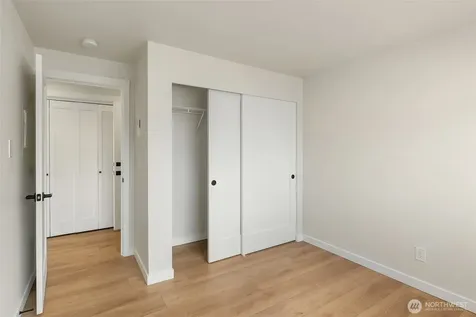 2201 NW 64th Street Seattle WA 98107