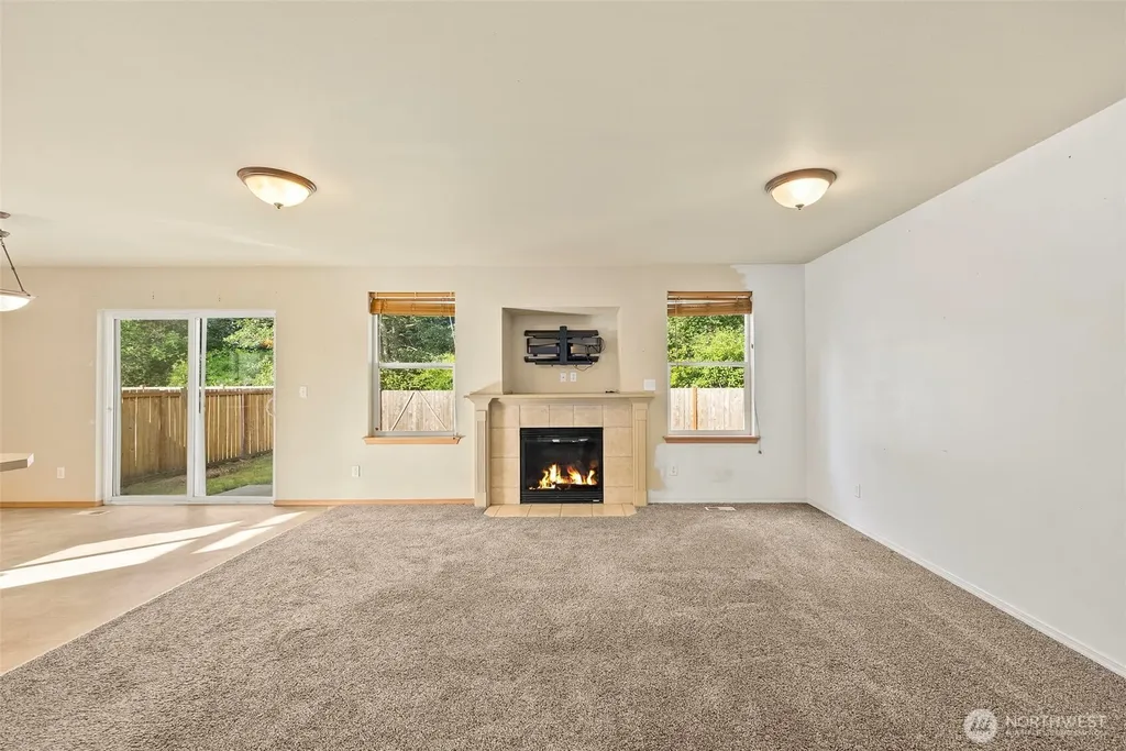15880 104th Ave SE Yelm WA 98597