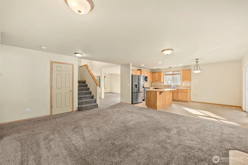 15880 104th Ave SE Yelm WA 98597