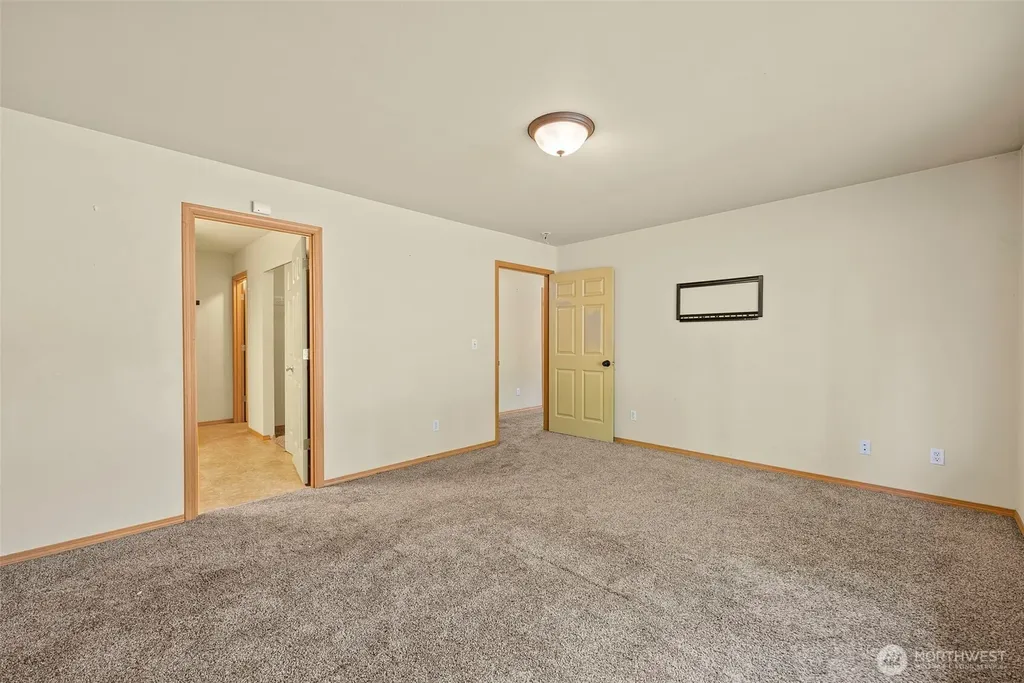 15880 104th Ave SE Yelm WA 98597