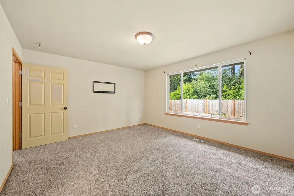 15880 104th Ave SE Yelm WA 98597