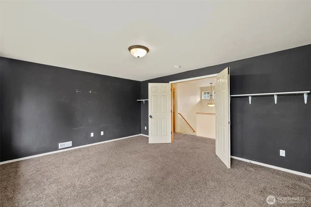 15880 104th Ave SE Yelm WA 98597