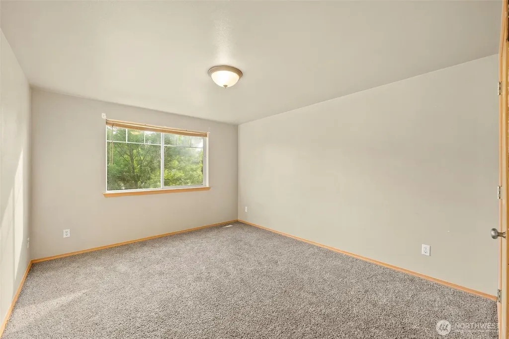 15880 104th Ave SE Yelm WA 98597