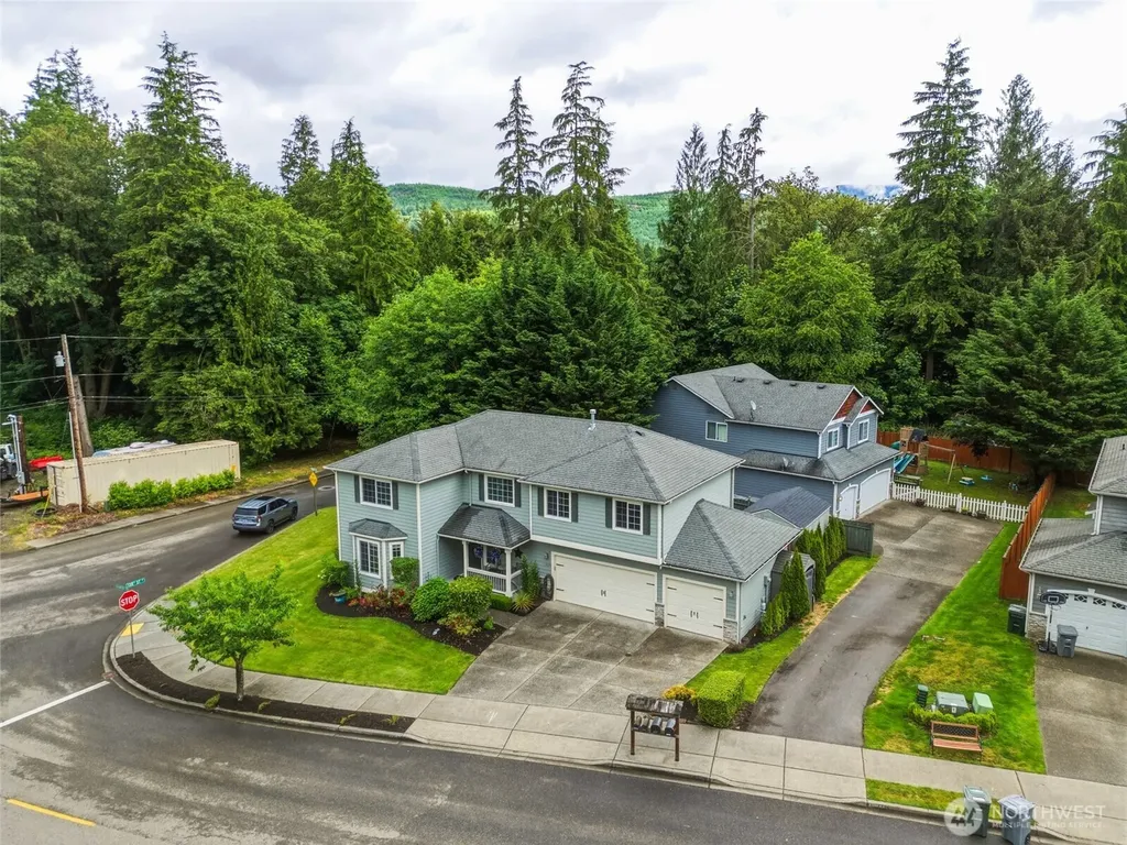 13827 Dogwood Court Sultan WA 98294