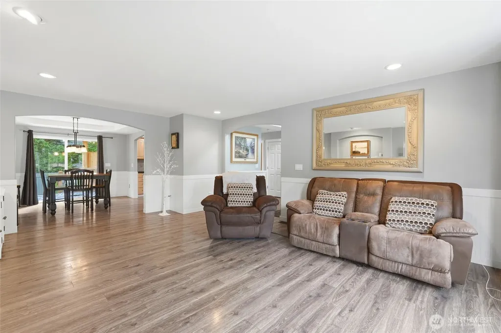 13827 Dogwood Court Sultan WA 98294