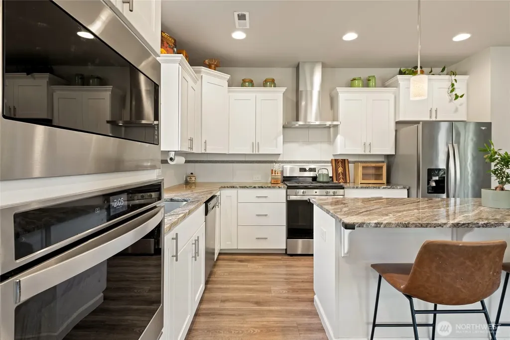 21812 SE 270th Street Maple Valley WA 98038