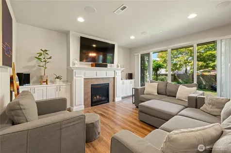 21812 SE 270th Street Maple Valley WA 98038