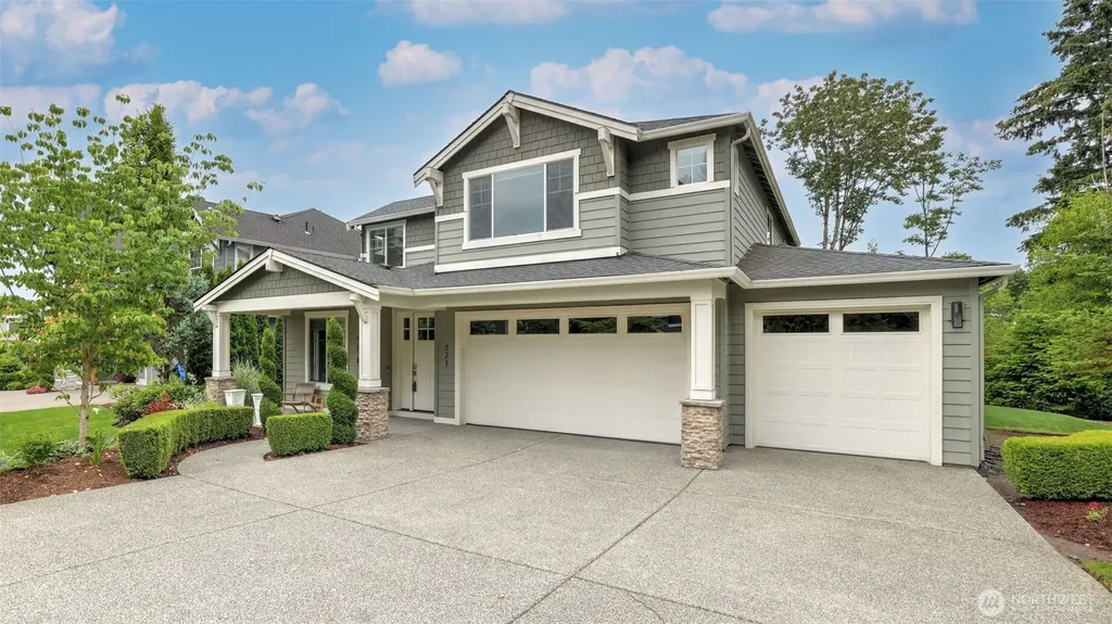 221 Shadow Avenue NE Renton WA 98059