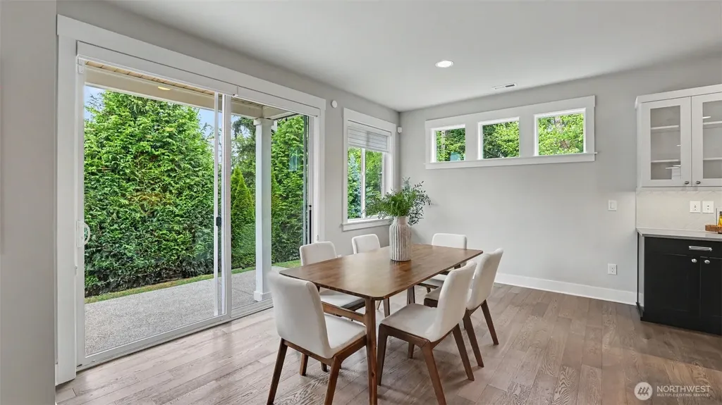 221 Shadow Avenue NE Renton WA 98059