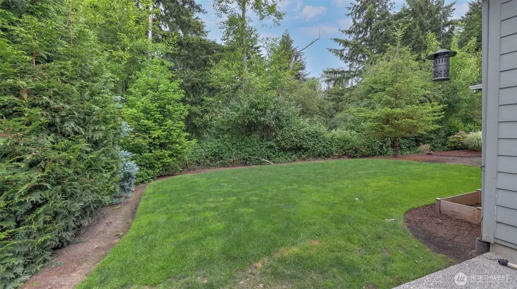 221 Shadow Avenue NE Renton WA 98059