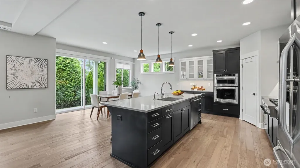 221 Shadow Avenue NE Renton WA 98059