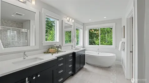 221 Shadow Avenue NE Renton WA 98059