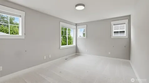 221 Shadow Avenue NE Renton WA 98059