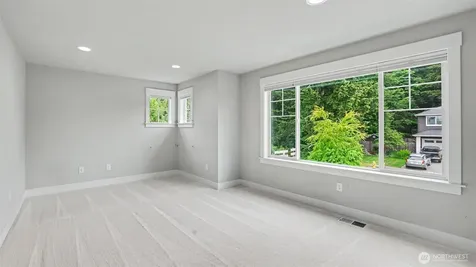 221 Shadow Avenue NE Renton WA 98059