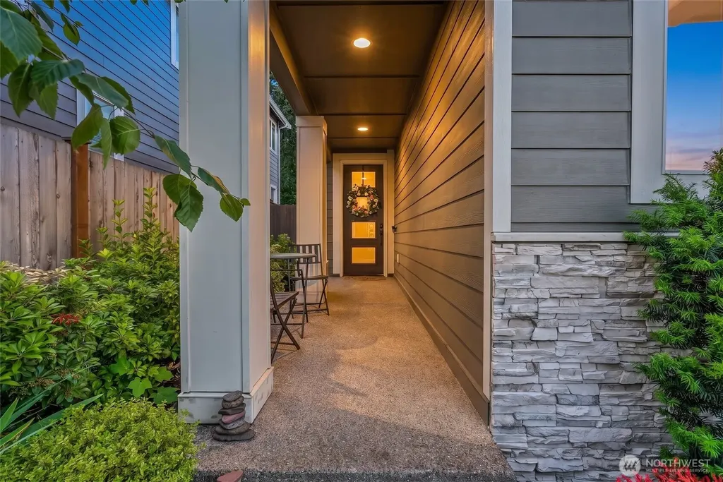 9633 S 209th Street Kent WA 98031
