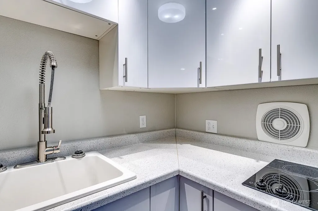 1140 NE Wing Point Way Bainbridge Island WA 98110