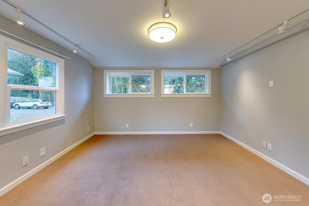 1140 NE Wing Point Way Bainbridge Island WA 98110