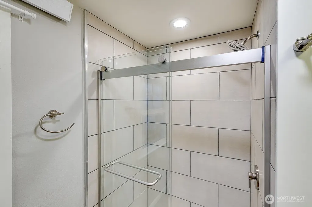 1140 NE Wing Point Way Bainbridge Island WA 98110