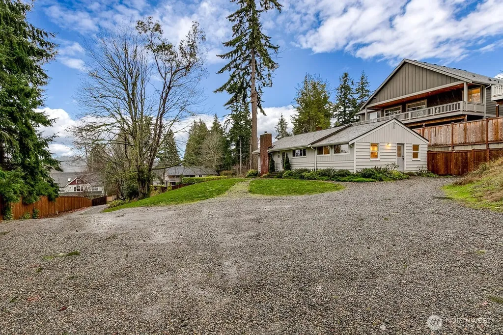 1140 NE Wing Point Way Bainbridge Island WA 98110