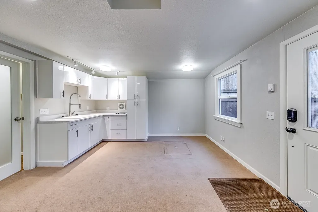 1140 NE Wing Point Way Bainbridge Island WA 98110